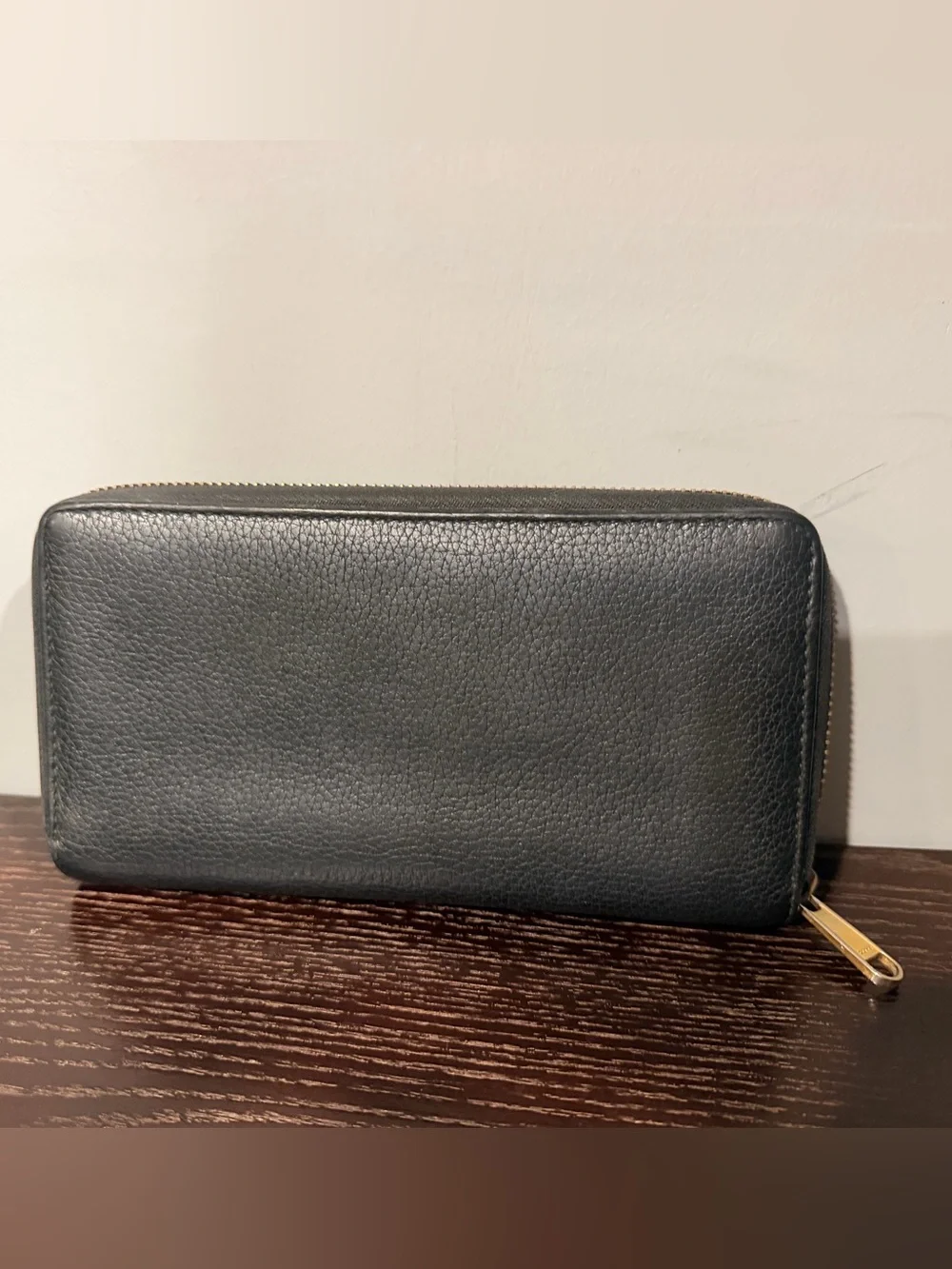 Gucci Black Zip-Around Leather Long Wallet w/ Green & Red Stripe Detail